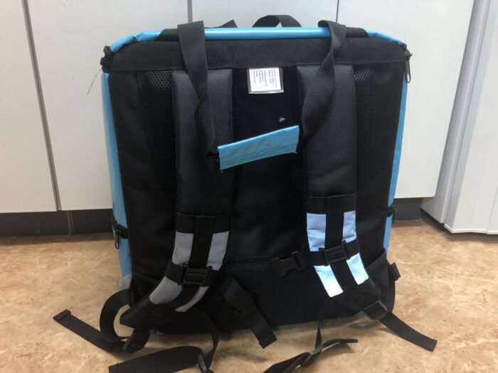 wolt配達バッグ(背面)