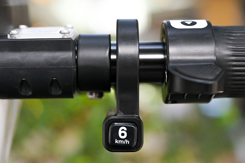 luupの6km/hボタン